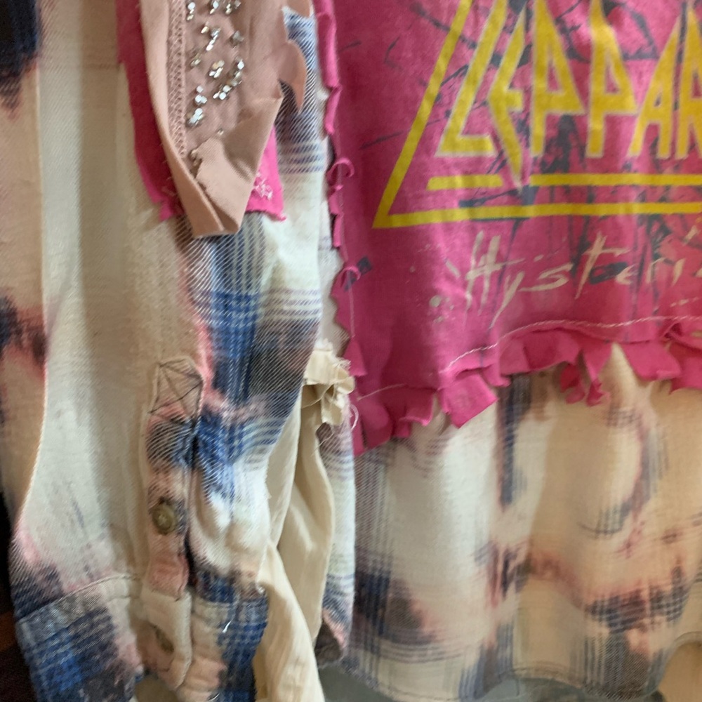 Women's Def Leopard Custom Vintage Jacket - Picture 6 of 7